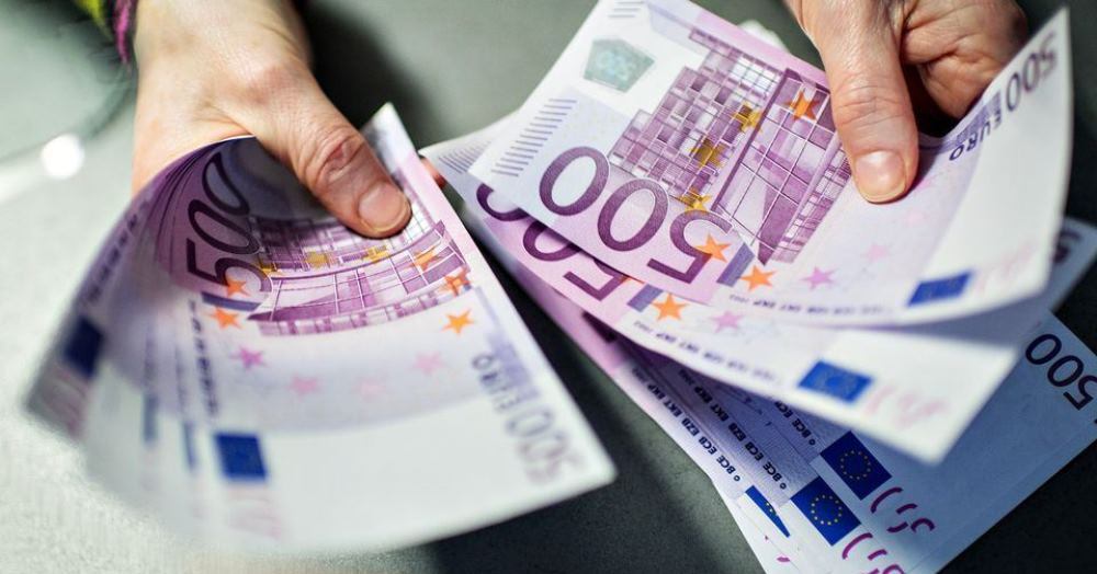 Bankat heqin komisionet per transfertat bankare ne drejtim te Ukraines